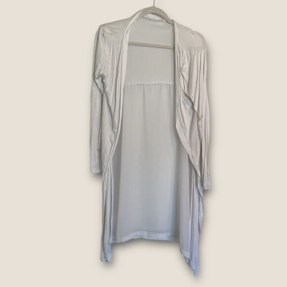 Long White cardigan size Small, light weight NWOT - Picture 6 of 6